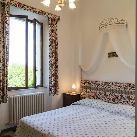 Le Camerine Di Silvia 2 Guest house *